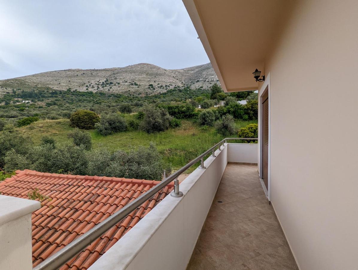 Appartement Tharenos *